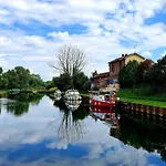 Pensión Aura Castle