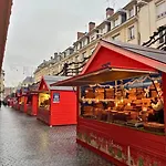 Pensión Aura Castle Picquigny